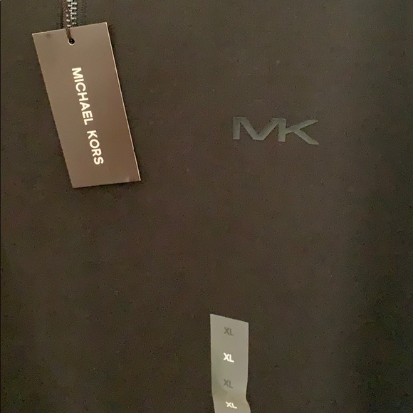 Michael Kors 1/4 Zip Long Sleeve Logo Pullover - XL in Black OR White - Picture 7 of 13